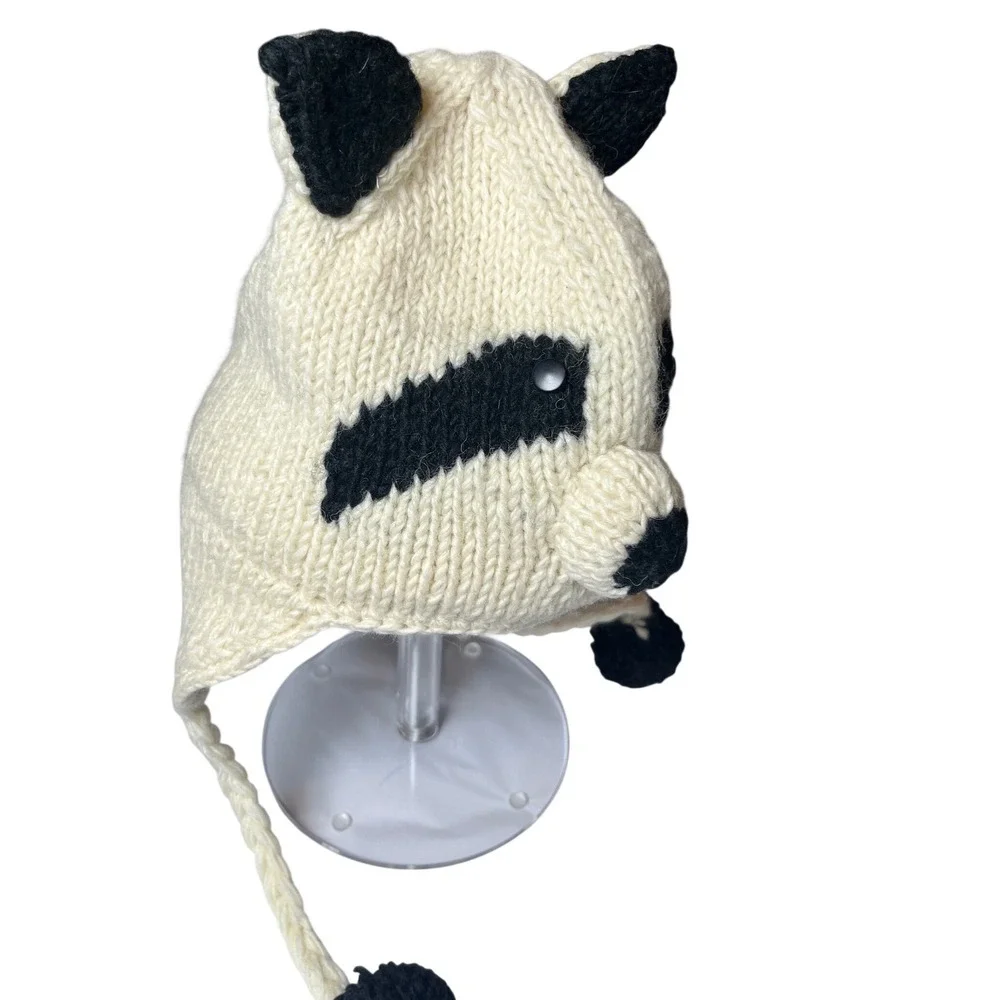 Raccoon‎ Nepal Wool Earflap Beanie Hat Hand Knit Cream Black Whimsical OS